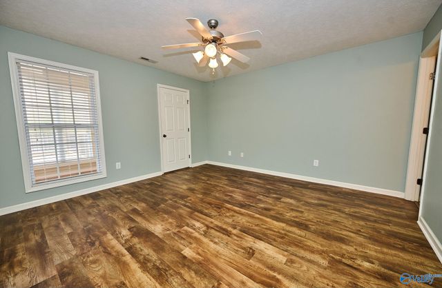 139 Canterbury Circle, Athens, AL 35611