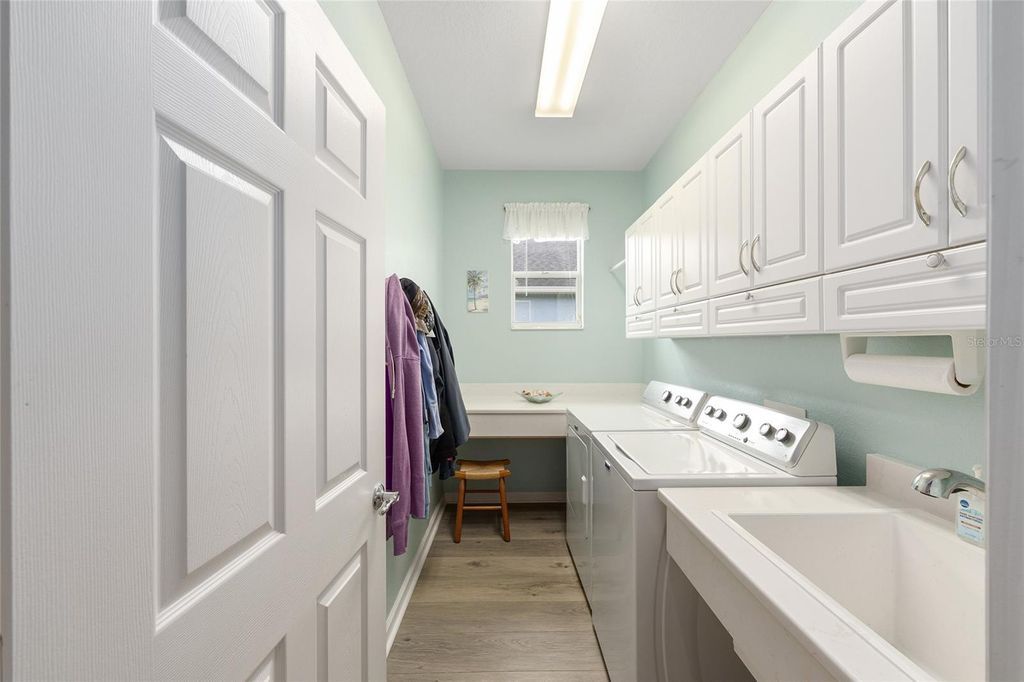 Image 38 of property listing at 9299 SW 66TH LOOP, Ocala, FL 34481