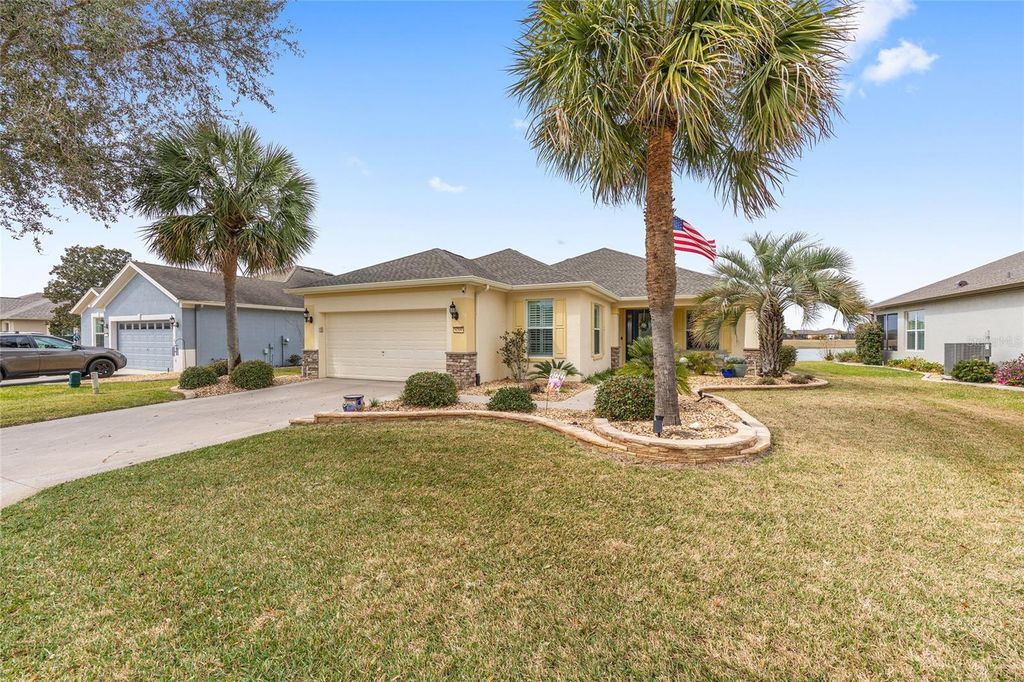 Image 7 of property listing at 9299 SW 66TH LOOP, Ocala, FL 34481