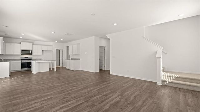 43 Weymouth Drive, Locust Grove, GA 30248