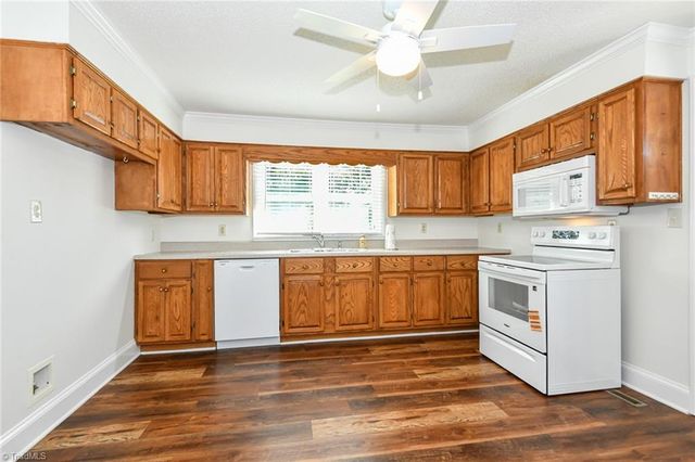 2714 Richard Street, Greensboro, NC 27405