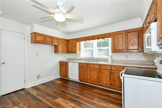 2714 Richard Street, Greensboro, NC 27405