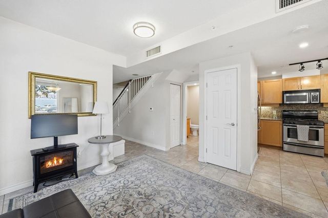 1240 India 111, San Diego, CA 92101