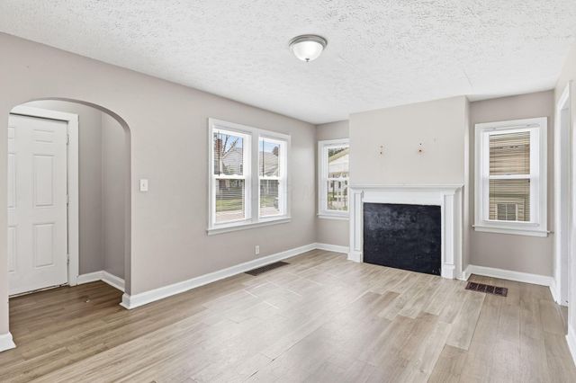1356 Loretta Avenue, Columbus, OH 43211