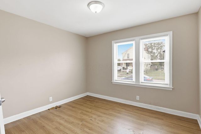 1356 Loretta Avenue, Columbus, OH 43211