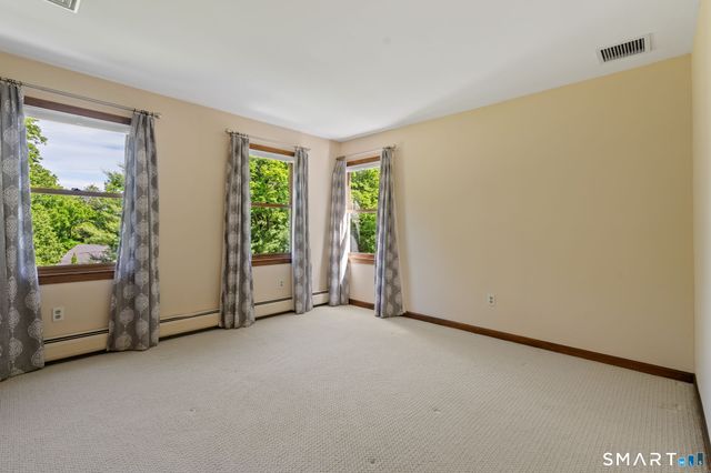674 Middle Road Turnpike, Woodbury, CT 06798