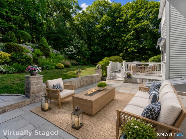 674 Middle Road Turnpike, Woodbury, CT 06798
