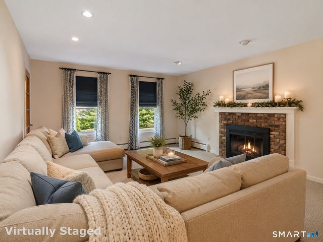 674 Middle Road Turnpike, Woodbury, CT 06798