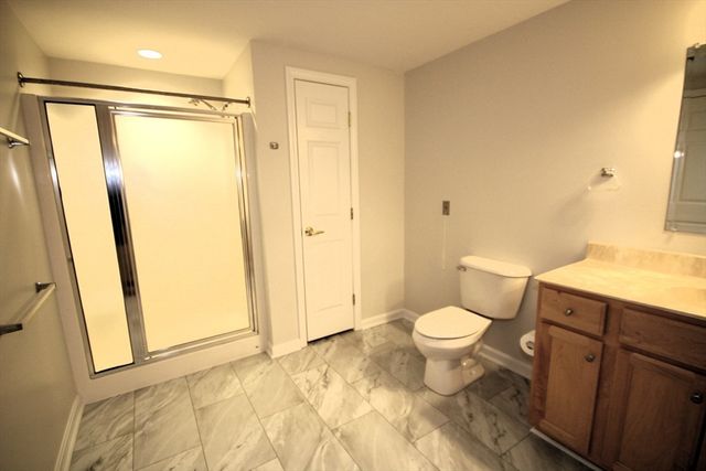 110 Dillingham Ave 214, Falmouth, MA 02540