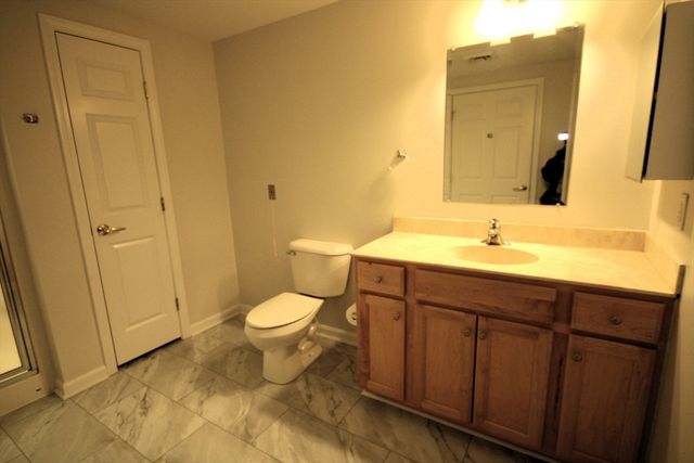 110 Dillingham Ave 214, Falmouth, MA 02540