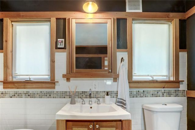 1007 Prospect Ave, Austin, TX 78702
