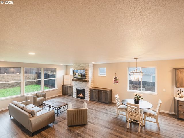 2116 N 3RD Way, Ridgefield, WA 98642