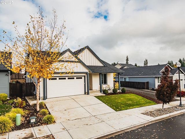 2116 N 3RD Way, Ridgefield, WA 98642
