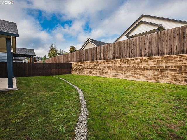 2116 N 3RD Way, Ridgefield, WA 98642