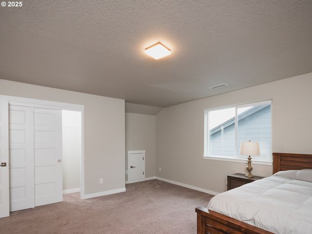 2116 N 3RD Way, Ridgefield, WA 98642