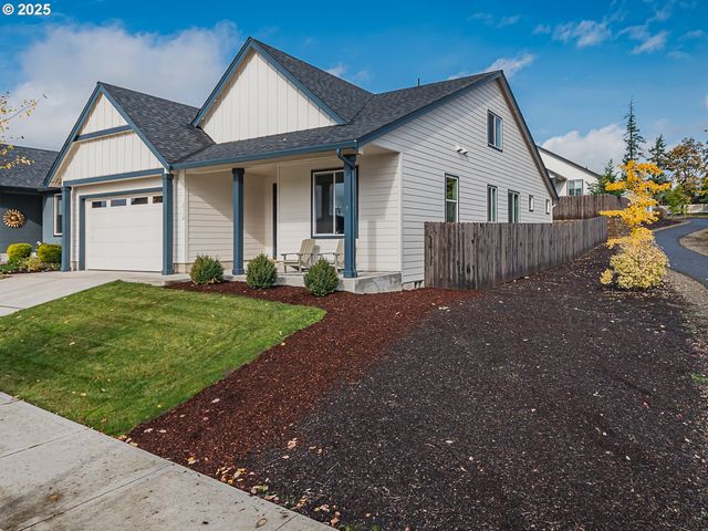 2116 N 3RD Way, Ridgefield, WA 98642