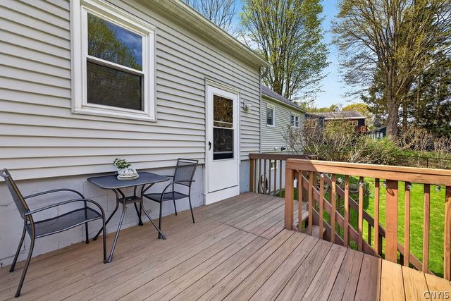101 Broadmoor Drive, Camillus, NY 13031