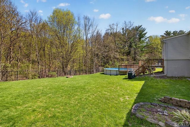 101 Broadmoor Drive, Camillus, NY 13031