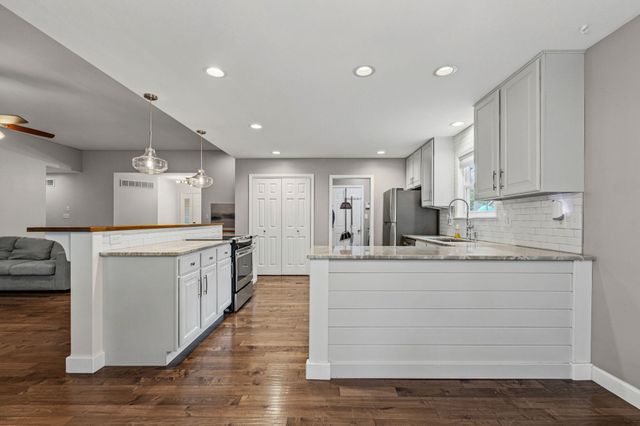 4405 RAINBOW TROUT DR, Columbia, MO 65203