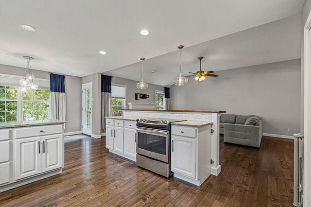 4405 RAINBOW TROUT DR, Columbia, MO 65203