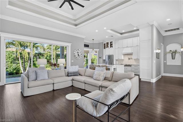 24920 Divot DR, Bonita Springs, FL 34135
