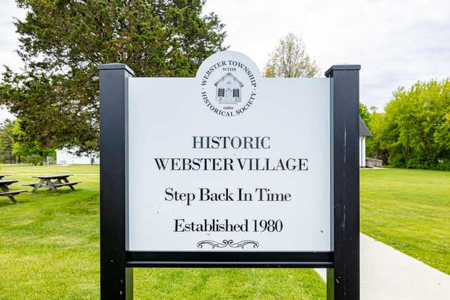 8470 Merrill Road, Webster Twp, MI 48189