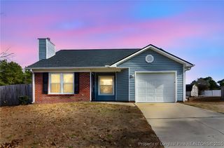 5856 Corner Oaks Drive, Hope Mills, NC 28348