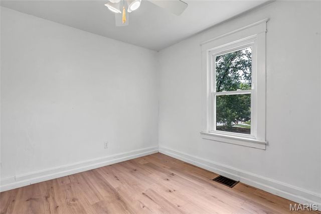 10525 Hobday Avenue, St Ann, MO 63074