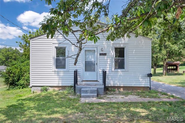 10525 Hobday Avenue, St Ann, MO 63074