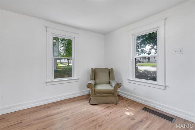 10525 Hobday Avenue, St Ann, MO 63074