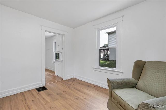 10525 Hobday Avenue, St Ann, MO 63074