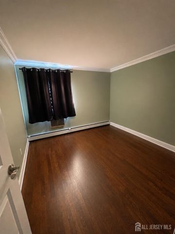 915 N Cricket Lane, Woodbridge Proper, NJ 07095
