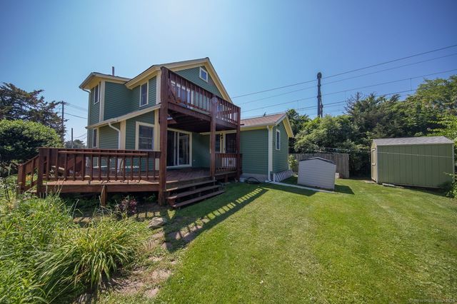 108 School Street, Groton, CT 06355