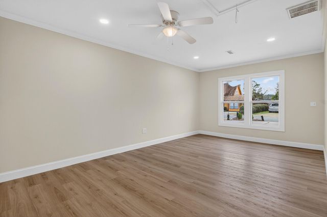 215 Horseshoe Drive, Goose Creek, SC 29445