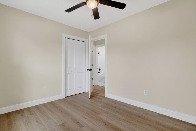 215 Horseshoe Drive, Goose Creek, SC 29445