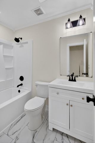 215 Horseshoe Drive, Goose Creek, SC 29445