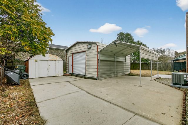 215 Horseshoe Drive, Goose Creek, SC 29445