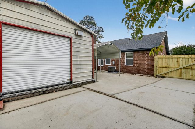 215 Horseshoe Drive, Goose Creek, SC 29445