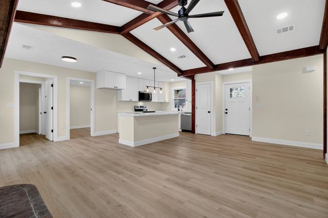 215 Horseshoe Drive, Goose Creek, SC 29445