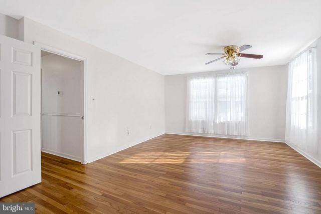 6710 RED JACKET RD, Springfield, VA 22152