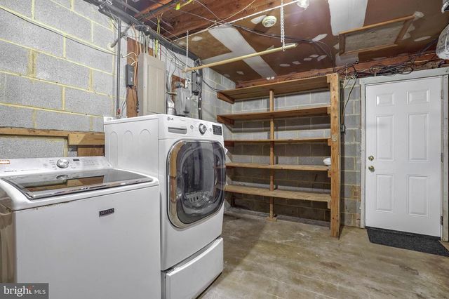 6710 RED JACKET RD, Springfield, VA 22152