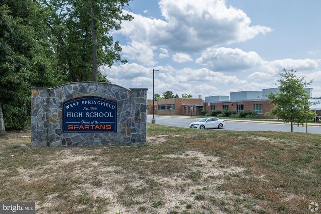 6710 RED JACKET RD, Springfield, VA 22152