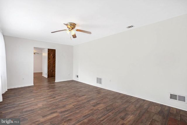 6710 RED JACKET RD, Springfield, VA 22152