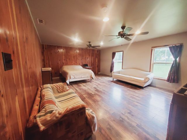 9007 Redbud Ln, Nunnelly, TN 37137