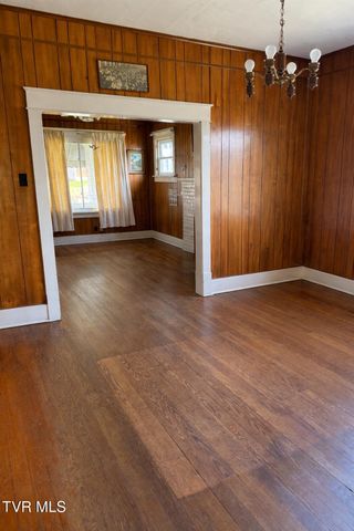 16702 Wise Street, Saint Paul, VA 24283