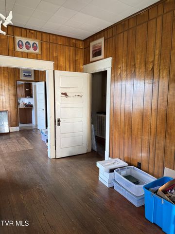 16702 Wise Street, Saint Paul, VA 24283