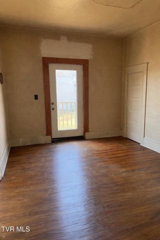 16702 Wise Street, Saint Paul, VA 24283