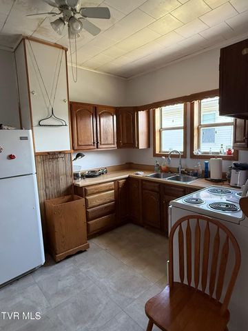 16702 Wise Street, Saint Paul, VA 24283