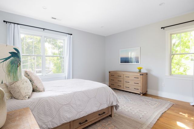119 Norwood Ave 119, Newton, MA 02460