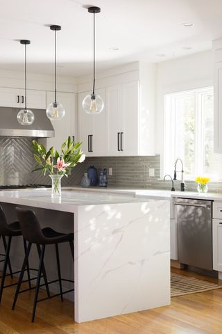 119 Norwood Ave 119, Newton, MA 02460